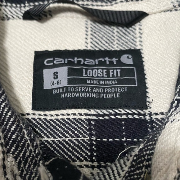 Carhartt Women’s Loose Fit Heavyweight Twill Plaid Shirt - Picture 2 of 3